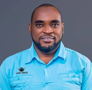 LION TRACK SAFARI COMPANY gallery